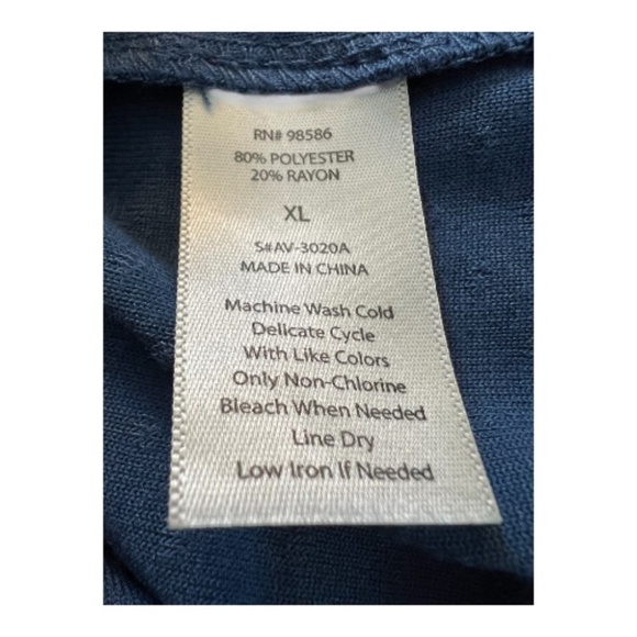 EUC Ava James blue textured long sleeve tie-back, tie-front/top – XL - Picture 11 of 11